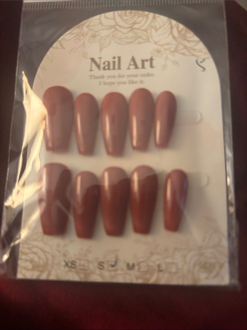 Nail Art Press-On Nails in Brown by